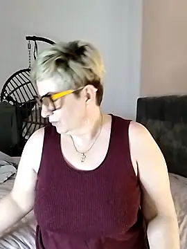 Snapshot of Pumabionda chatting on 03/20/25, 09:04 Pumabionda online show from 03/20/25, 09:04