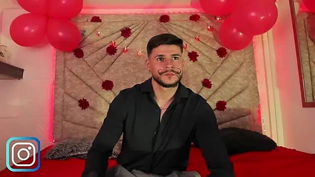 Snapshot of DickGriffith_ chatting on 02/15/25, 05:19 DickGriffith online show from 02/15/25, 05:19