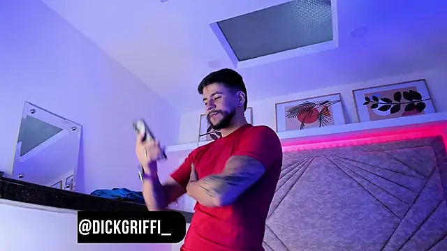 Snapshot of DickGriffith_ chatting on 02/19/25, 12:11 DickGriffith online show from 02/19/25, 12:11