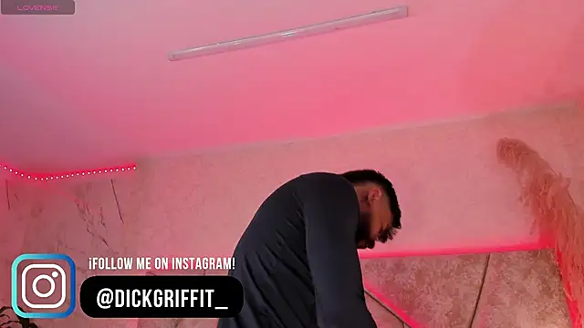 Snapshot of DickGriffith_ chatting on 02/20/25, 12:04 DickGriffith online show from 02/20/25, 12:04