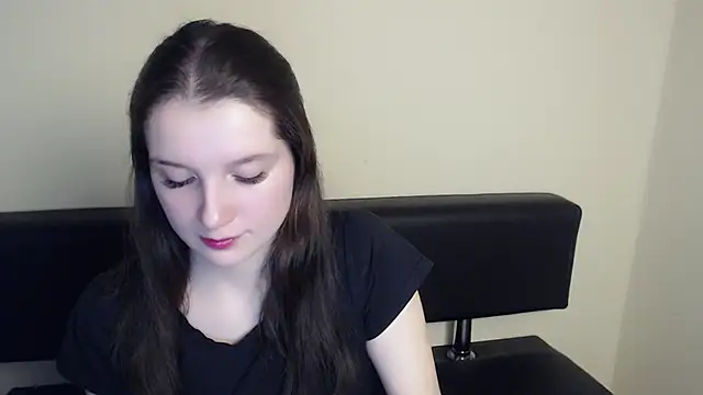  AnissaQuinn  online show from 02/11/25, 10:04