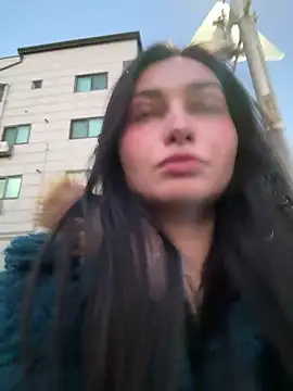 lunalovelee online show from 12/19/25, 08:32