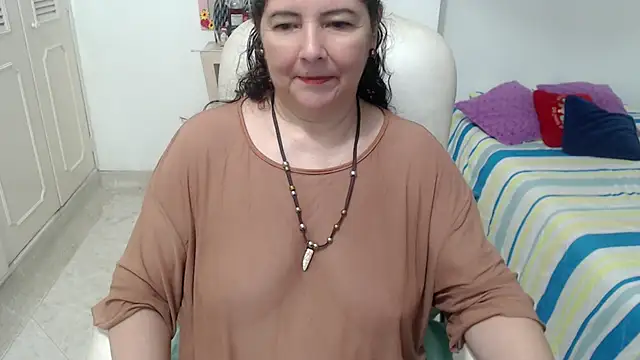 leonela 69 online show from 05/22/26, 01:35