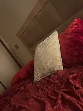 Yaraa3 online show from 03/29/26, 02:55