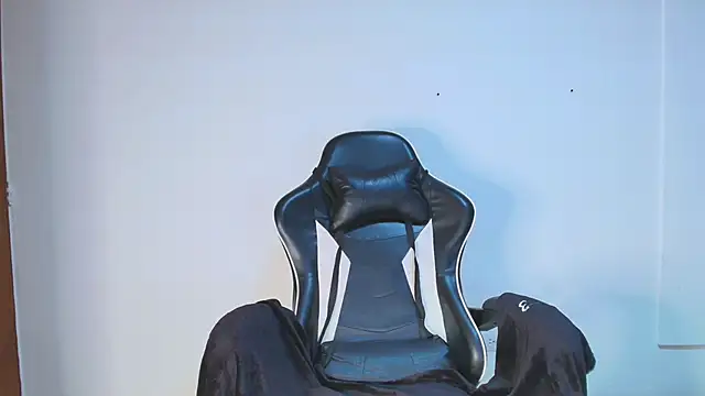 Snapshot of natasha_steele chatting on 11/04/25, 09:14 natasha steele online show from 11/04/25, 09:14