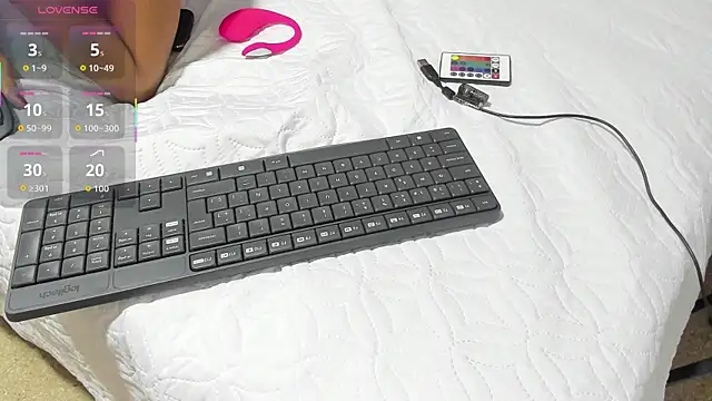 Snapshot of natasha_steele chatting on 11/29/25, 07:50 natasha steele online show from 11/29/25, 07:50