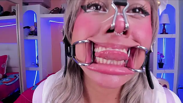 miss   megan online show from 02/02/26, 02:16