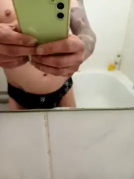 flo000031 online show from 03/21/25, 11:34