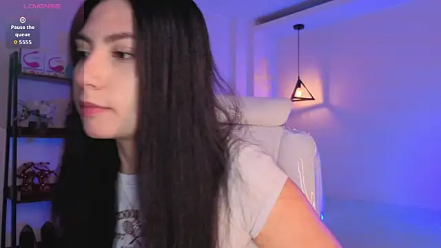 Miller Vanessa  online show from 04/16/26, 08:42