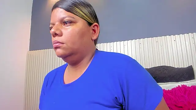 Snapshot of Aida-nicolle chatting on 09/26/25, 11:03 Aida-nicolle online show from 09/26/25, 11:03