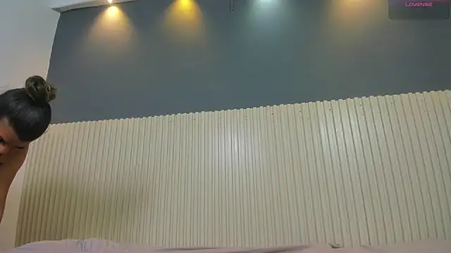 Snapshot of Aida-nicolle chatting on 10/02/25, 10:11 Aida-nicolle online show from 10/02/25, 10:11