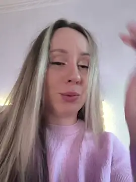 Snapshot of Mona_Plus chatting on 01/15/26, 07:57 Mona Plus online show from 01/15/26, 07:57