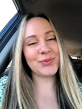 Snapshot of Mona_Plus chatting on 02/06/26, 08:18 Mona Plus online show from 02/06/26, 08:18