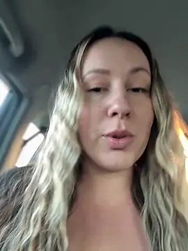 Snapshot of Mona_Plus chatting on 02/27/26, 06:57 Mona Plus online show from 02/27/26, 06:57