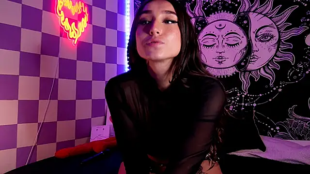 Snapshot of verosmit1 chatting on 03/04/25, 03:00 verosmit1 online show from 03/04/25, 03:00