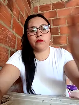 promiscuous-indecent-momm online show from 12/15/25, 06:56