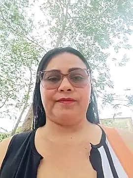 promiscuous-indecent-momm online show from 02/22/26, 03:43