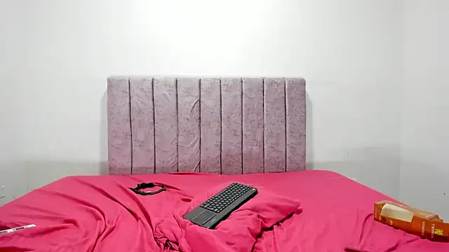 Snapshot of manuel_rey chatting on 03/07/25, 04:13 manuel rey online show from 03/07/25, 04:13