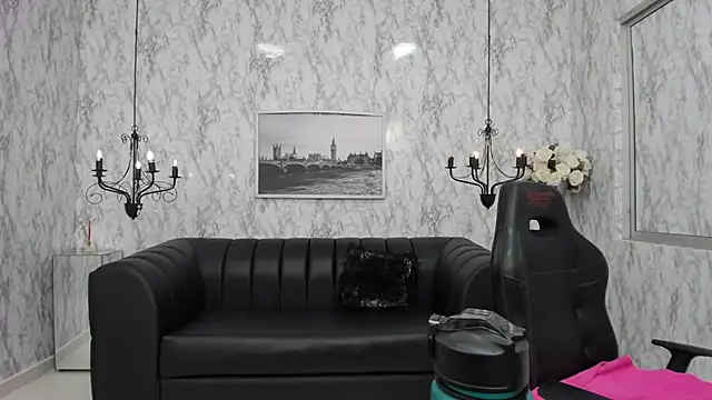 Snapshot of Layla_palmer chatting on 02/16/25, 01:47 Layla palmer online show from 02/16/25, 01:47