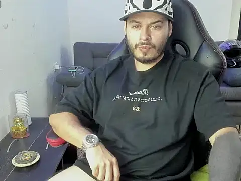 ragnar lothbrok777 online show from 04/04/26, 10:18