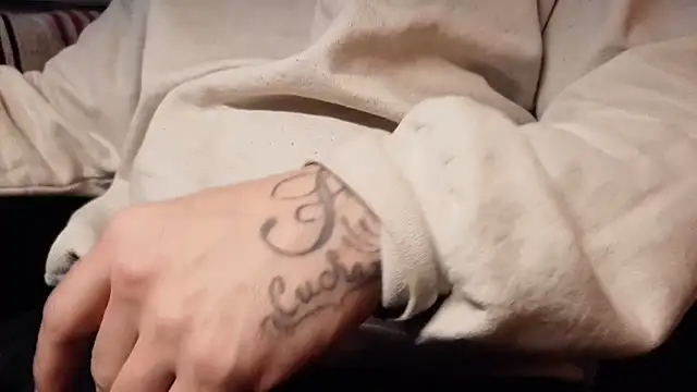 strongdude212 online show from 02/01/26, 05:17