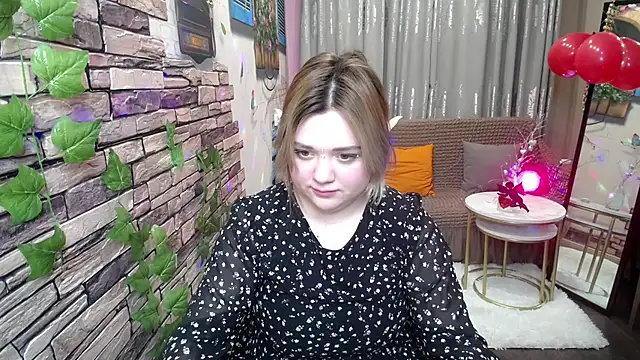 Snapshot of Finna_39 chatting on 02/18/25, 03:21 Finna 39 online show from 02/18/25, 03:21