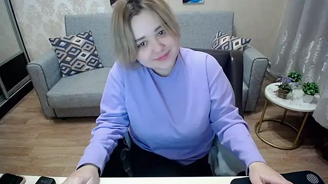 Snapshot of Finna_39 chatting on 09/28/25, 08:25 Finna 39 online show from 09/28/25, 08:25