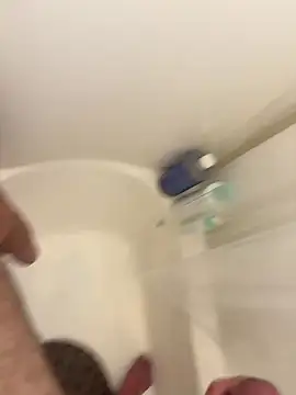 danyh2023 online show from 12/14/25, 07:51