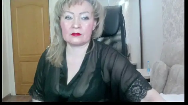 Victoria secrets  online show from 04/15/26, 04:30