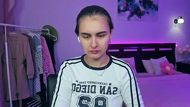 GabriellaMays online show from 03/03/25, 05:20