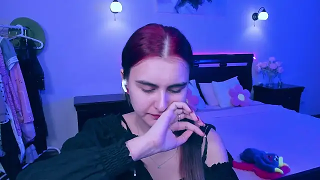 GabriellaMays online show from 03/17/25, 08:18