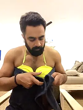 indian curve bum online show from 10/19/25, 03:34