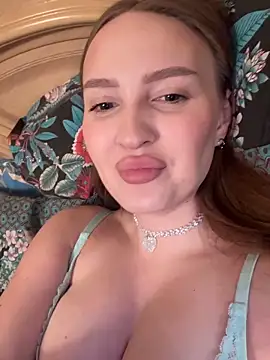 KateLibby online show from 12/02/25, 07:03