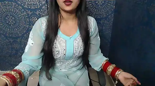 Snapshot of megancatluna chatting on 03/06/25, 07:25 megancatluna online show from 03/06/25, 07:25