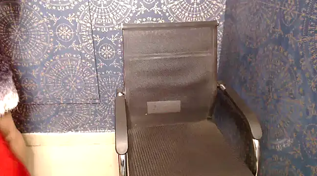 Snapshot of megancatluna chatting on 03/19/25, 08:12 megancatluna online show from 03/19/25, 08:12