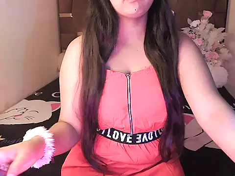 Snapshot of megancatluna chatting on 09/19/25, 05:53 megancatluna online show from 09/19/25, 05:53