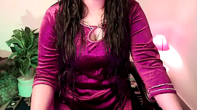 Snapshot of megancatluna chatting on 12/22/25, 04:53 megancatluna online show from 12/22/25, 04:53