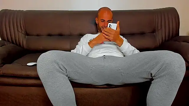 sexyhotmusclesforyou1 online show from 02/20/26, 01:55