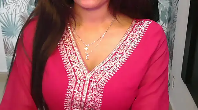 Snapshot of jenifermedow chatting on 02/17/25, 07:15 jenifermedow online show from 02/17/25, 07:15