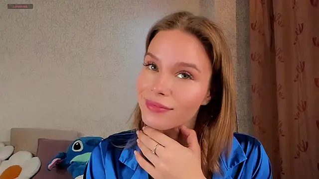 TaiteBayles online show from 11/20/25, 01:17