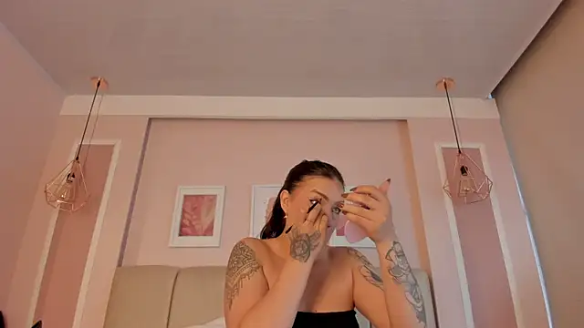 Annie rhoades online show from 04/30/26, 01:28