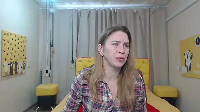 TessaDaybreak online show from 02/18/26, 07:48