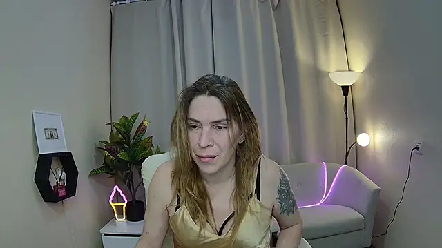 TessaDaybreak online show from 03/11/26, 09:04