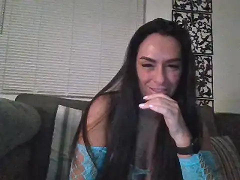 Layla Gilf Mae online show from 03/01/25, 10:31