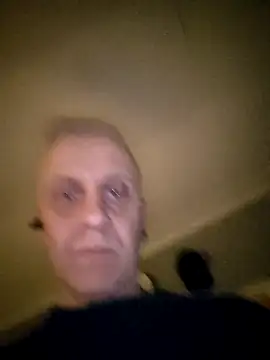 Snapshot of Teemu chatting on 02/28/25, 04:53 Teemu online show from 02/28/25, 04:53