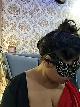 pihu 00777 online show from 03/03/25, 10:20