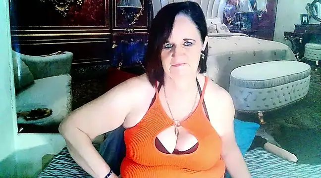 Snapshot of LuciousGrace chatting on 02/25/25, 04:53 LuciousGrace online show from 02/25/25, 04:53