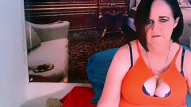 Snapshot of LuciousGrace chatting on 03/17/25, 05:34 LuciousGrace online show from 03/17/25, 05:34