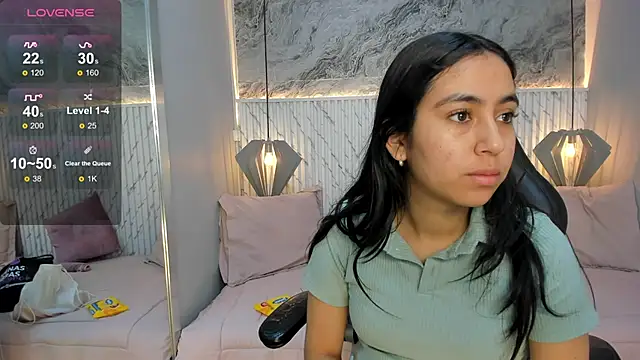 lucelly 15 online show from 12/14/25, 11:26