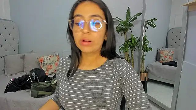 lucelly 15 online show from 03/12/26, 11:49